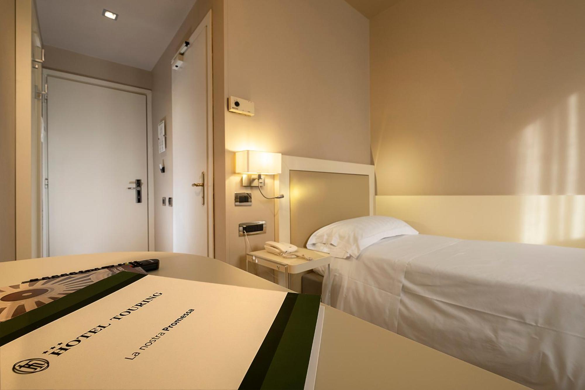Hotel Touring Ferrara Værelse billede
