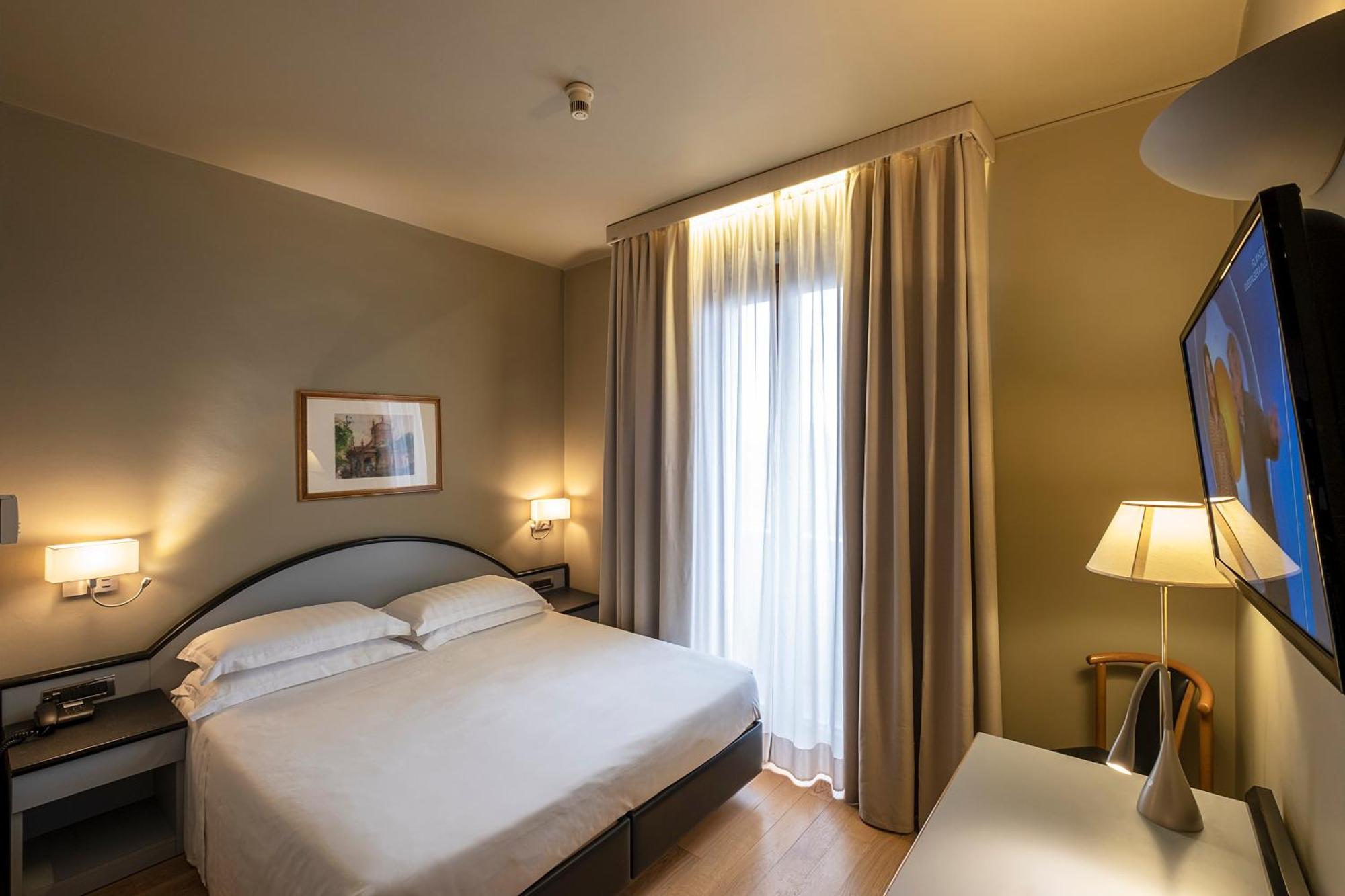 Hotel Touring Ferrara Eksteriør billede